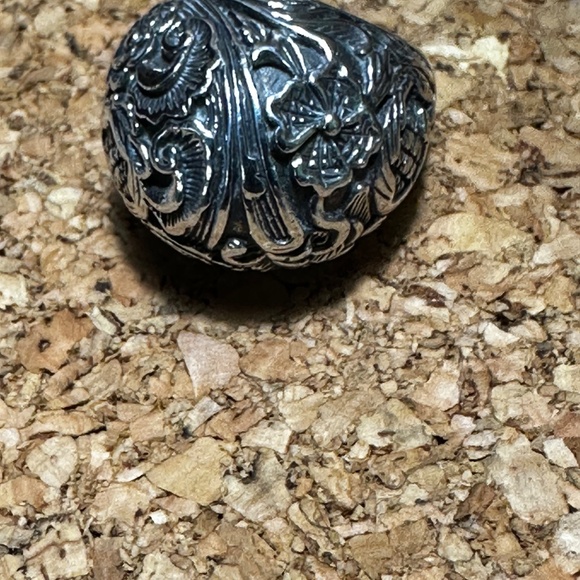 Sterling Silver Ring - Picture 5 of 6